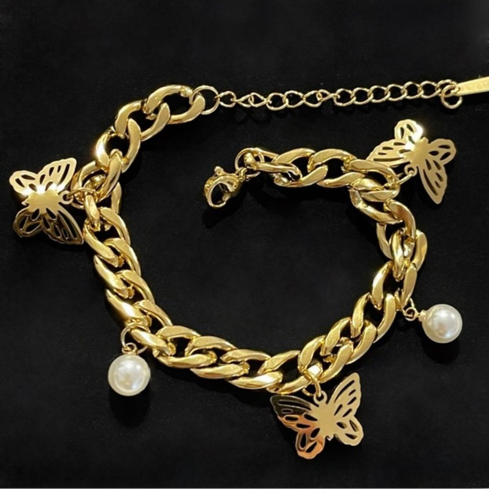 ✨Beautiful 18K Gold Plated Chain Bracelet with Butterflies